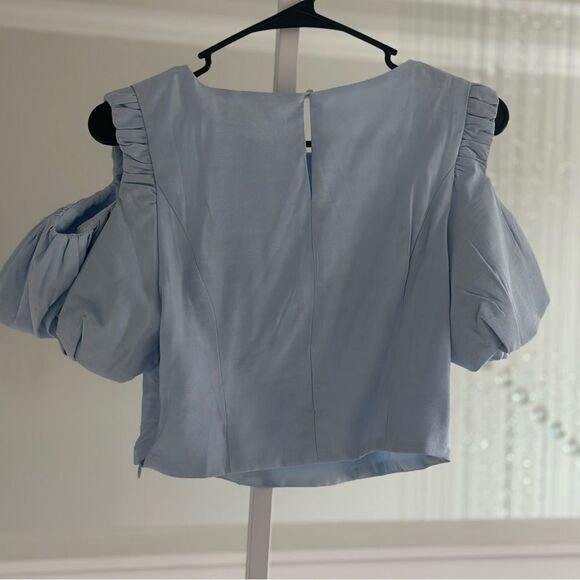 Blue cold shoulder crop top with puff sleeves - Picture 5 of 6